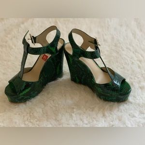 I.N.C (International Concepts) 
Color: Amazon Green
Size: 6.5 😍